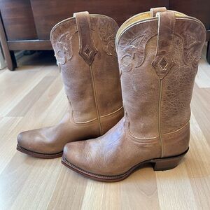 Women’s 6.5B Tony Lama Vaquero cowboy boots